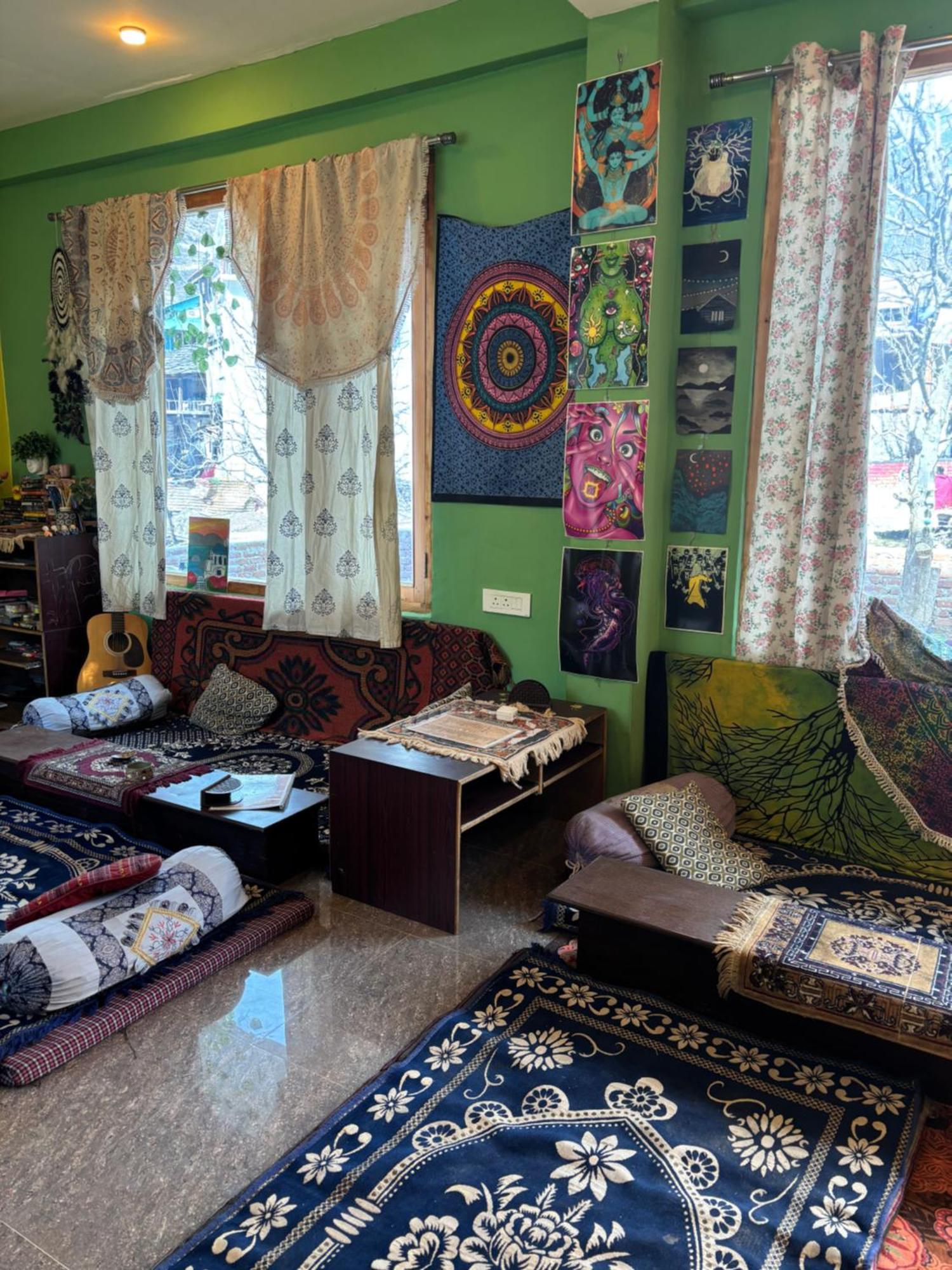 Kalgha Shalom Guesthouse And Cafe מראה חיצוני תמונה