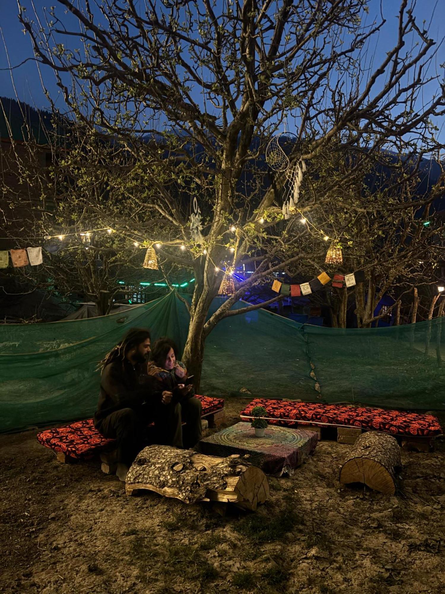 Kalgha Shalom Guesthouse And Cafe מראה חיצוני תמונה